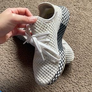 listing-status-banner